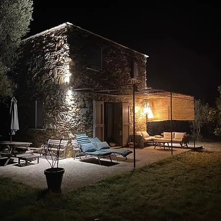 A Casa Di L Amanduli Bed & Breakfast